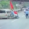 廣東一男子偷狗後還想撞人,沒想到直接被村民開卡車撞爆!