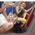 過份!女子帶狗上地鐵後不斷咒罵、拉扯狗狗,通報列車長後緊急停駛列車制止!(影片)