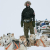 帥度堪比仲基歐爸！在酷寒極地值勤的狼之後裔，地表上獨一無二的軍方雪橇犬巡邏隊！