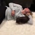 超狂搭訕法！小豬對正妹主人魔性熱舞...撩妹功力讓許多網友全笑翻XD